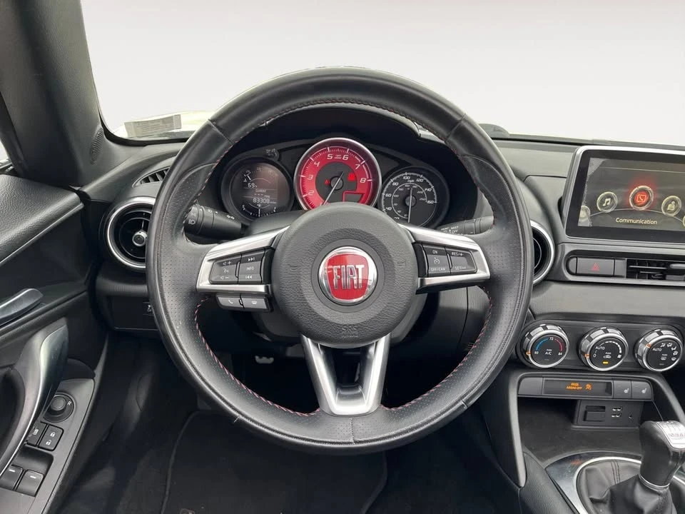 2018 Fiat 124 Spider - Image 8 of 10