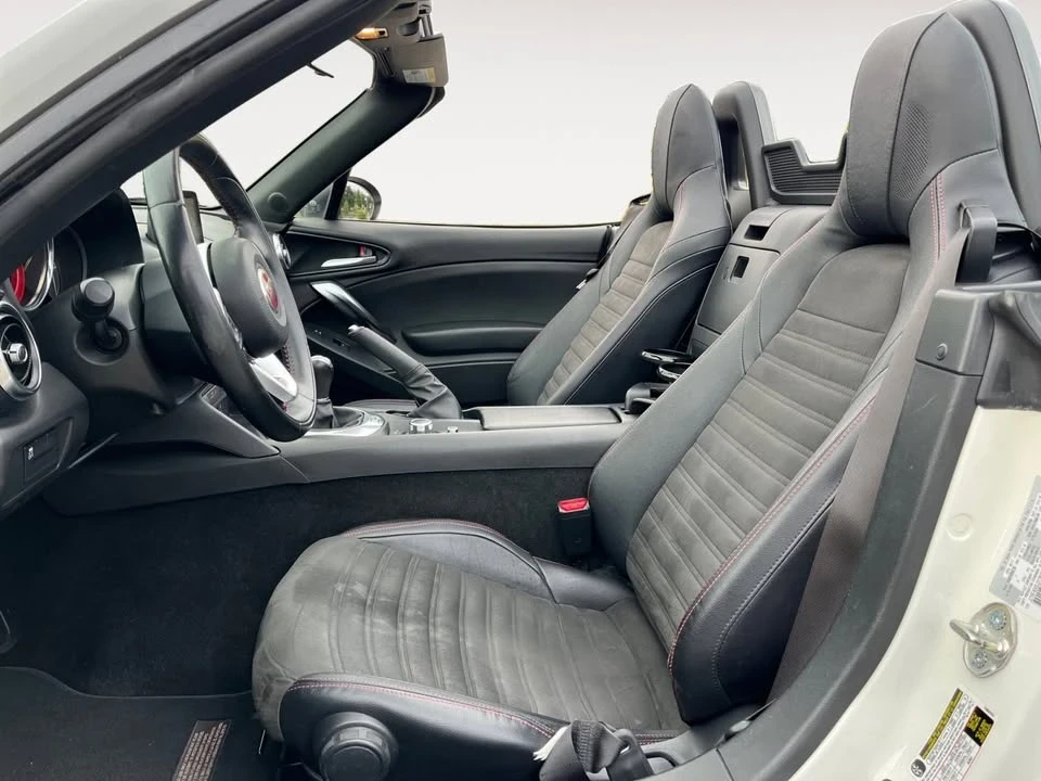 2018 Fiat 124 Spider - Image 5 of 10