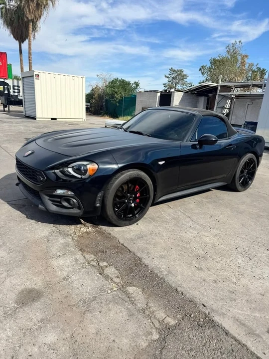 2018 Fiat 124 Spider - Image 2 of 19