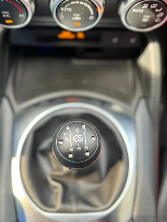 2018 Fiat 124 Spider - Image 17 of 19