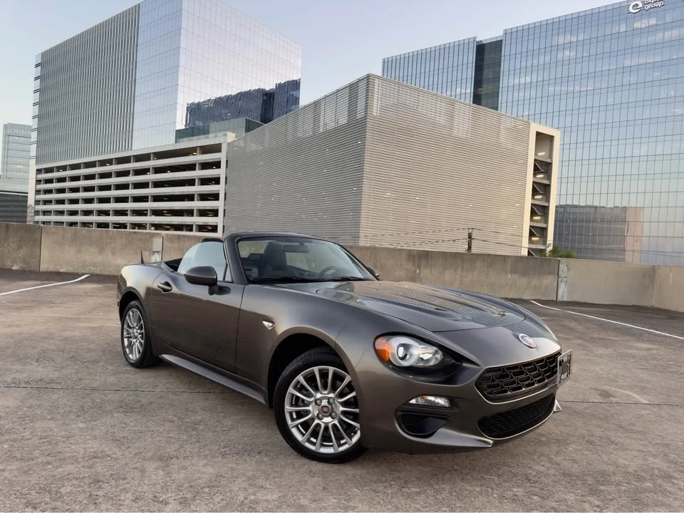 2018 Fiat 124 Spider - Image 2 of 20