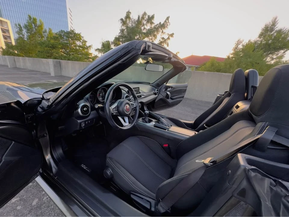 2018 Fiat 124 Spider - Image 10 of 20