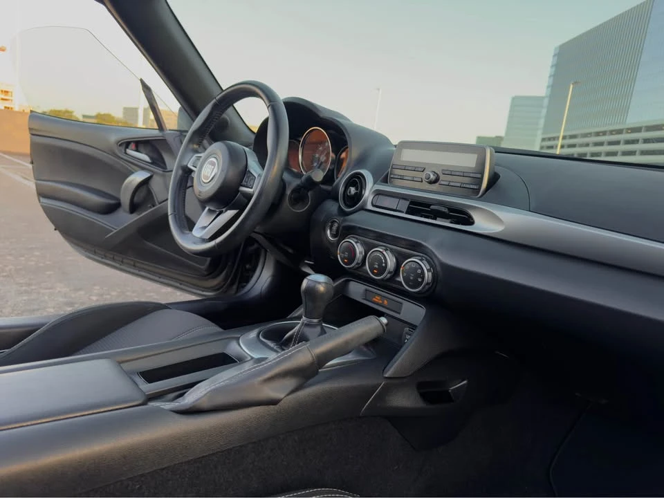 2018 Fiat 124 Spider - Image 13 of 19
