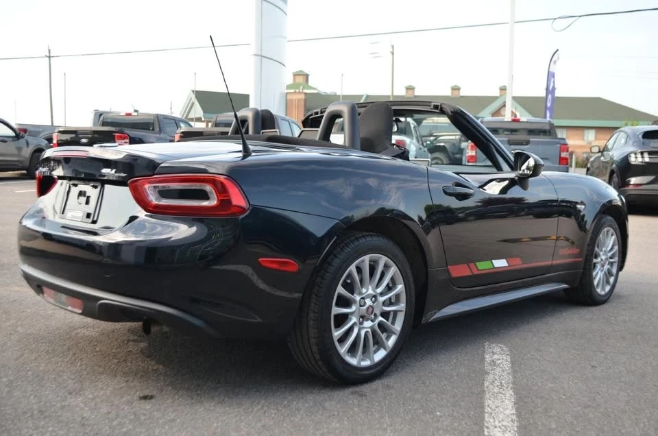 2018 Fiat 124 Spider - Image 13 of 20