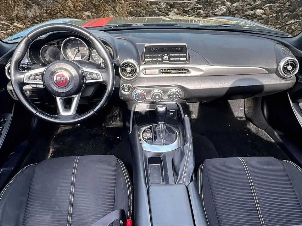 2018 Fiat 124 Spider - Image 14 of 15