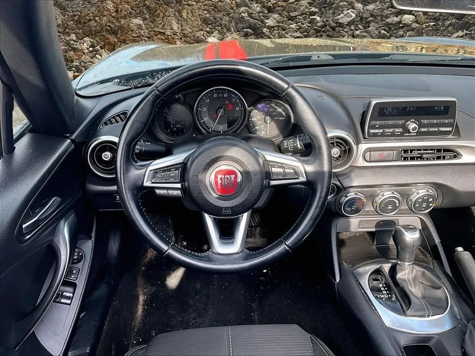 2018 Fiat 124 Spider - Image 6 of 15