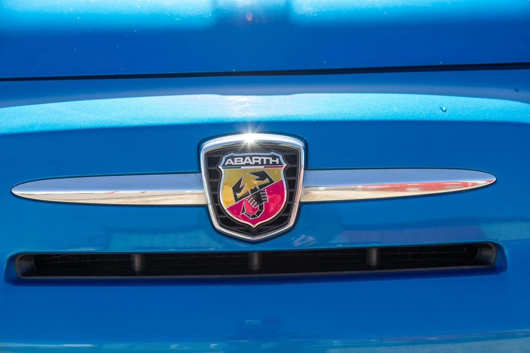 2018 Fiat Abarth 500 - Image 11 of 31