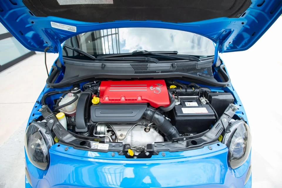2018 Fiat Abarth 500 - Image 11 of 18