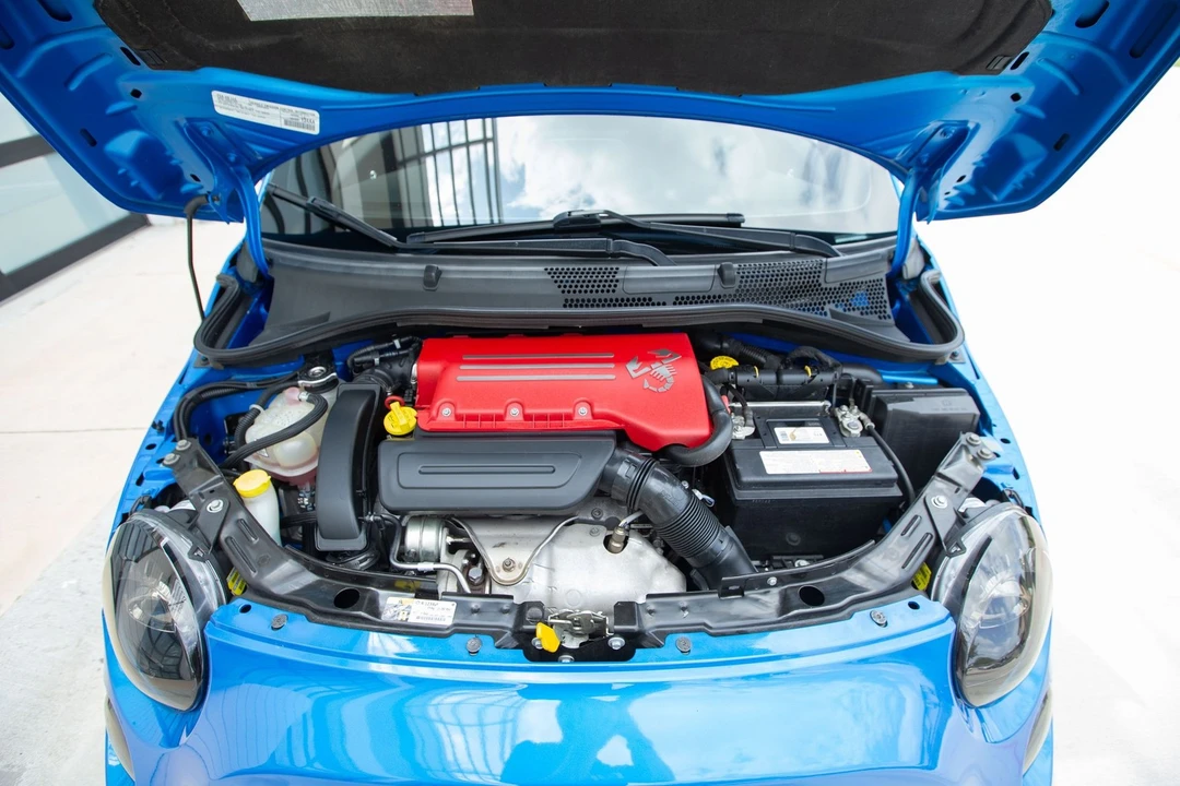 2018 Fiat Abarth 500 - Image 4 of 31