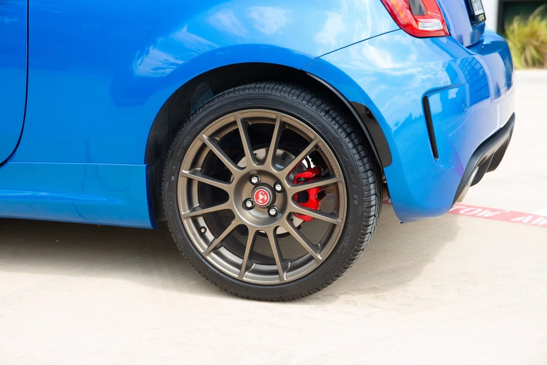 2018 Fiat Abarth 500 - Image 25 of 31