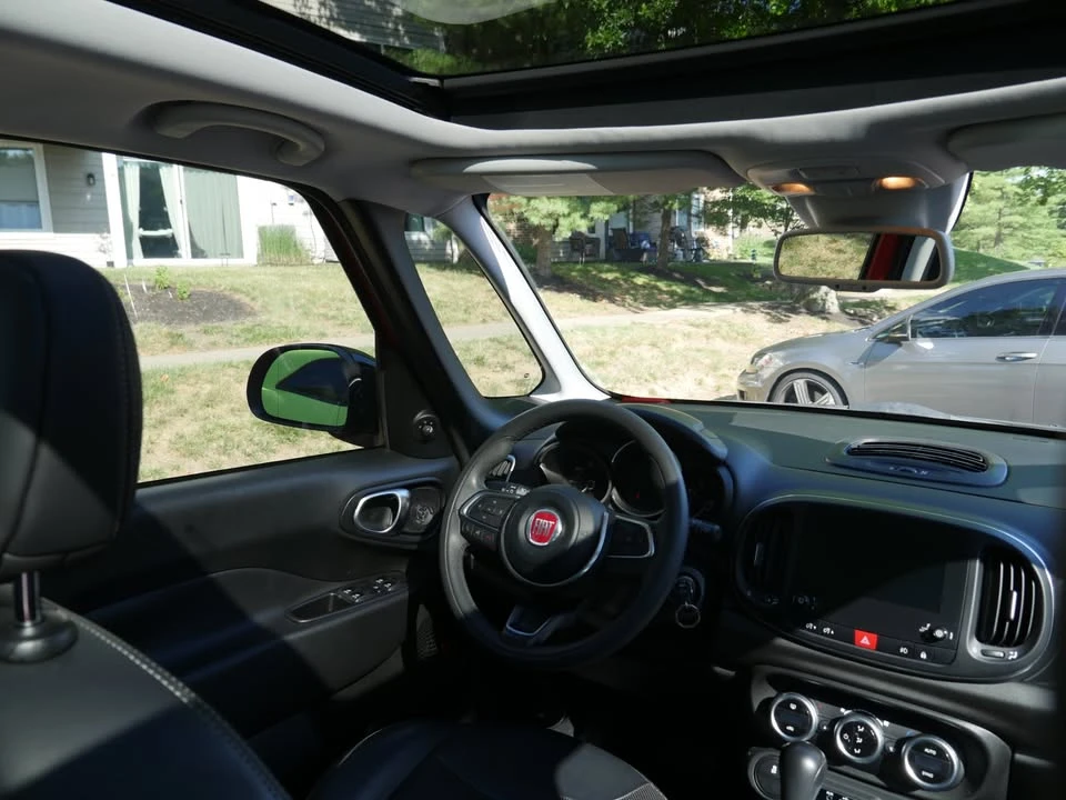 2018 Fiat 500 - Image 8 of 17