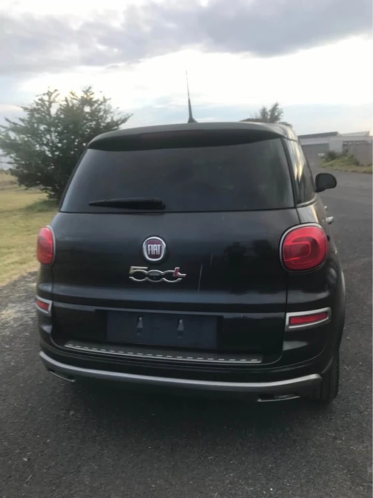 2018 Fiat 500 - Image 6 of 10