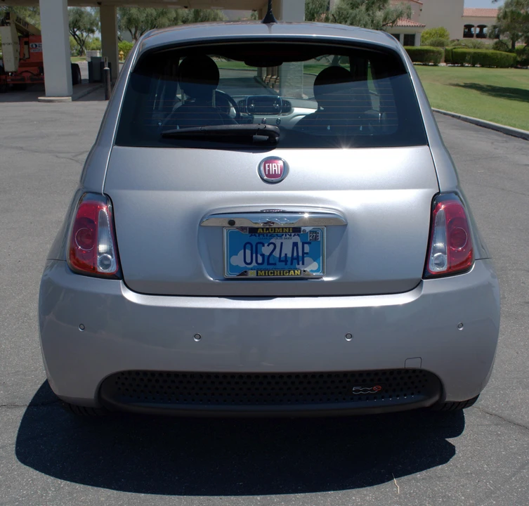 2018 Fiat 500e - Image 15 of 31