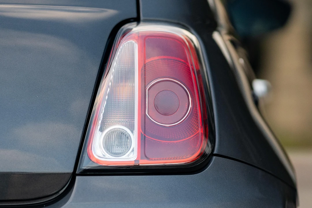 2018 Fiat 500 - Image 21 of 31