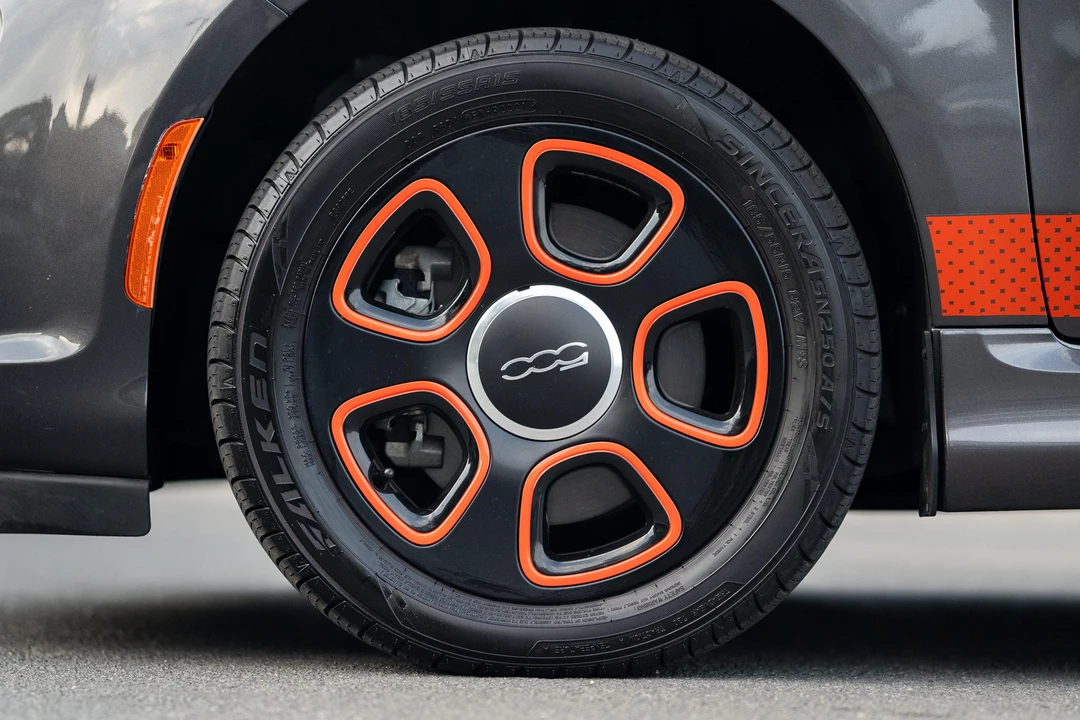 2018 Fiat 500 - Image 27 of 31