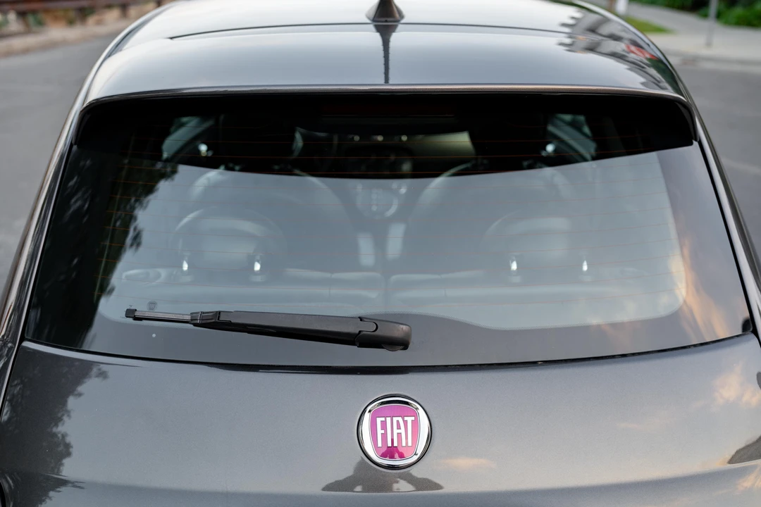 2018 Fiat 500 - Image 18 of 31
