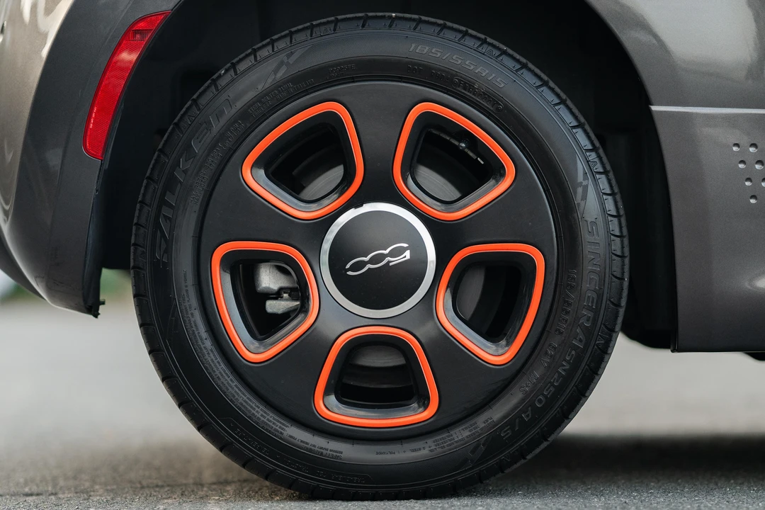 2018 Fiat 500 - Image 29 of 31