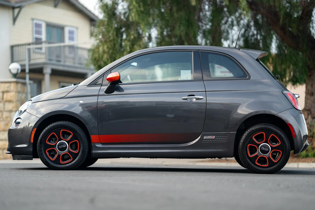 2018 Fiat 500 - Image 7 of 31