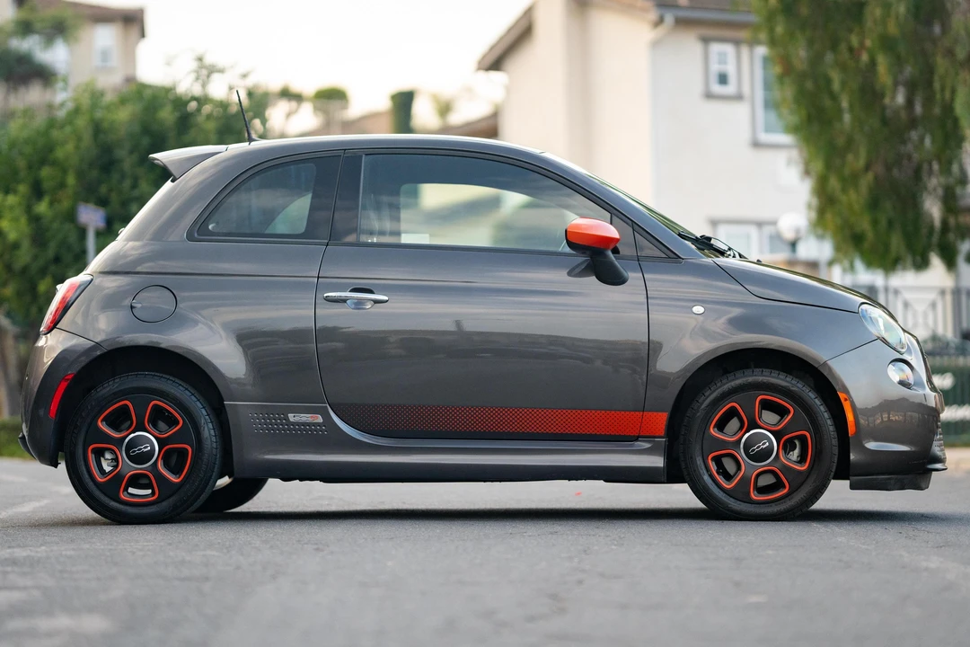 2018 Fiat 500 - Image 3 of 31