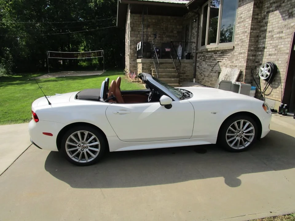 2018 Fiat 124 Spider - Image 5 of 5