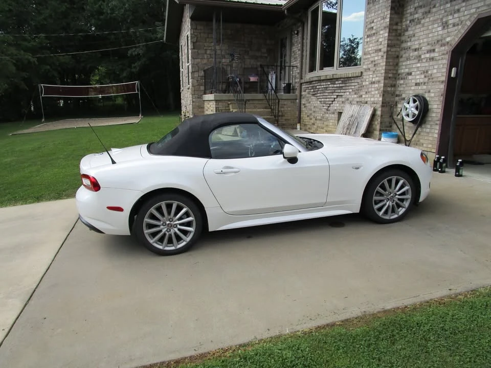 2018 Fiat 124 Spider - Image 4 of 5