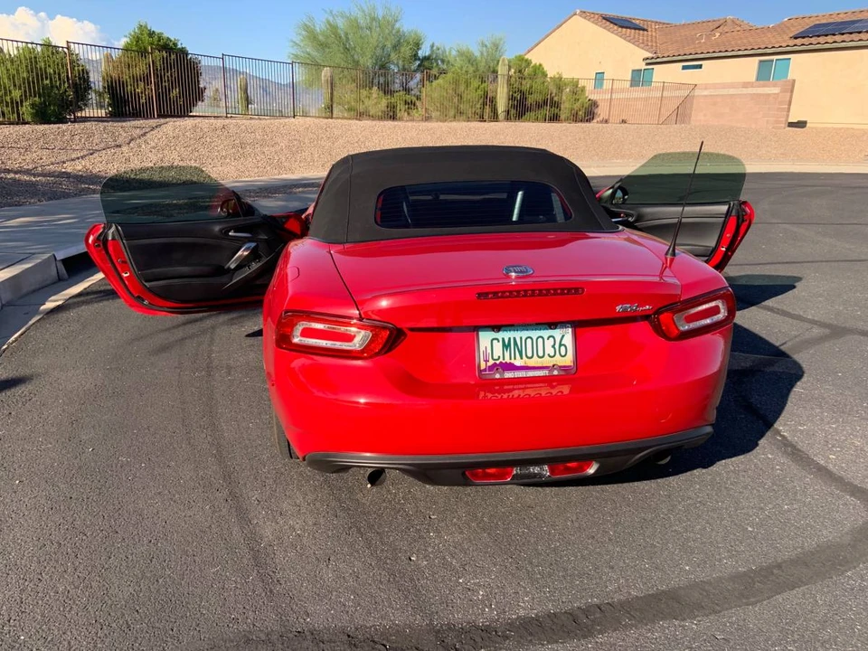 2018 Fiat 124 Spider - Image 9 of 9