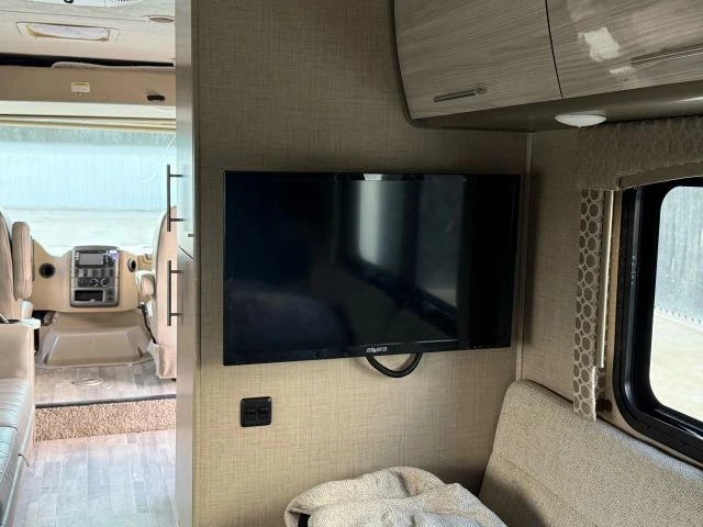 2018 Ford Econoline Van - Image 12 of 12