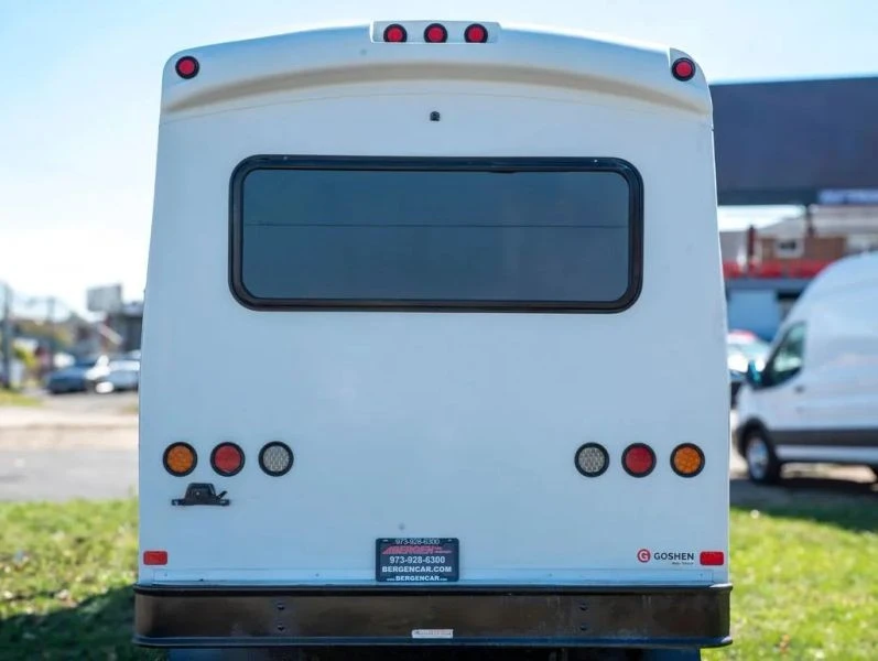 2018 Ford Econoline Van - Image 11 of 12