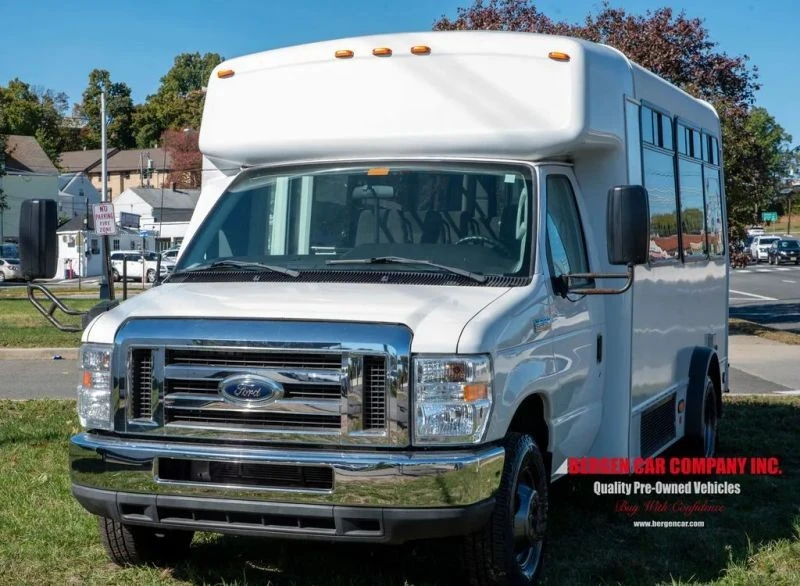 2018 Ford Econoline Van - Image 4 of 12