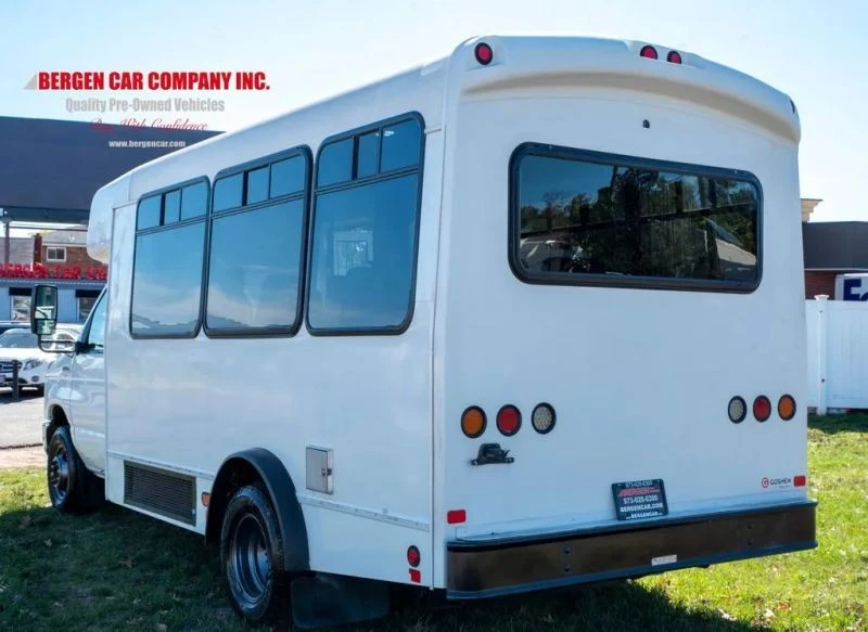 2018 Ford Econoline Van - Image 8 of 12