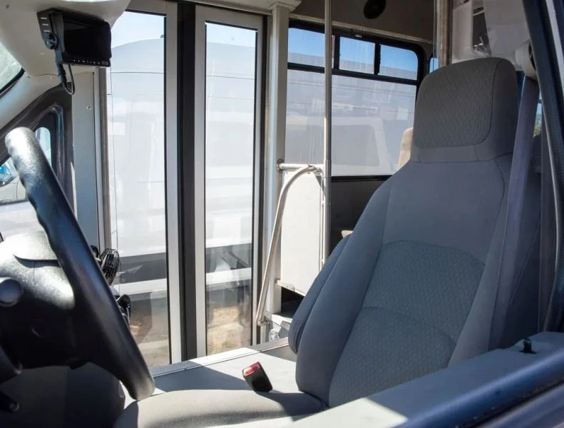 2018 Ford Econoline Van - Image 7 of 12