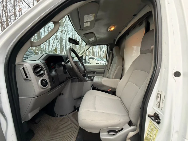2018 Ford Econoline Van - Image 11 of 12