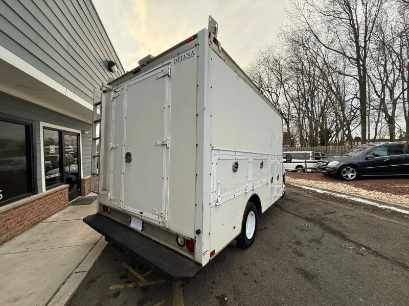 2018 Ford Econoline Van - Image 6 of 12