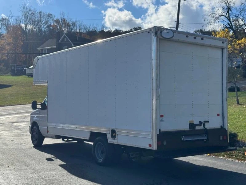 2018 Ford Econoline Van - Image 6 of 12
