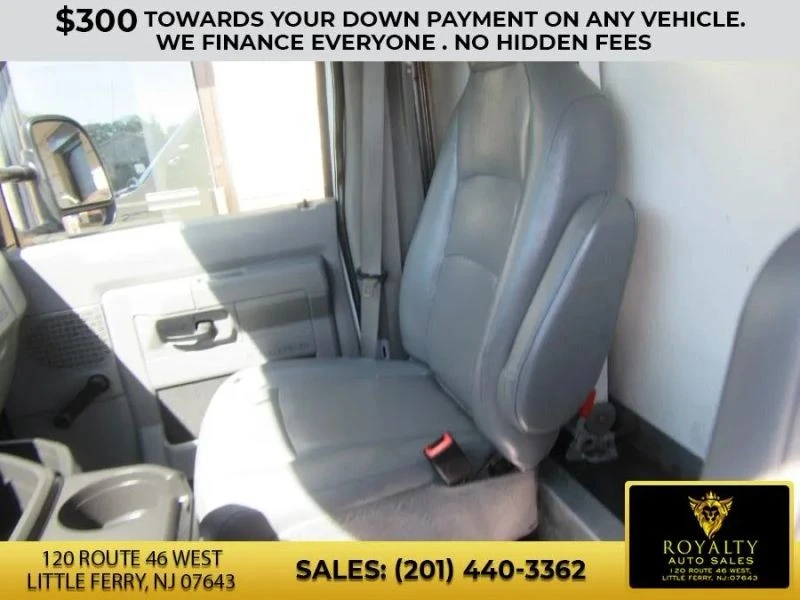 2018 Ford Econoline Van - Image 11 of 12