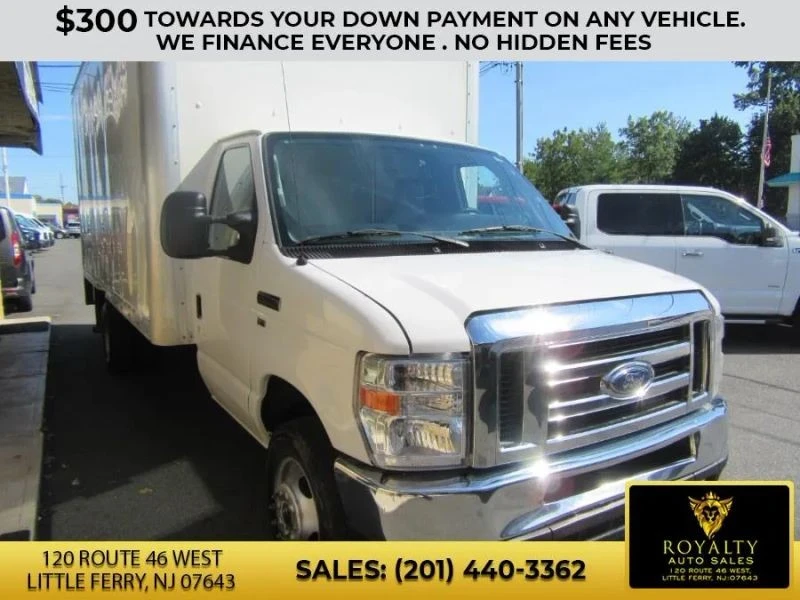 2018 Ford Econoline Van - Image 2 of 12