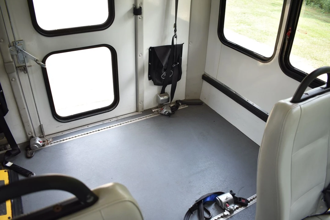 2018 Ford Econoline Van - Image 17 of 23