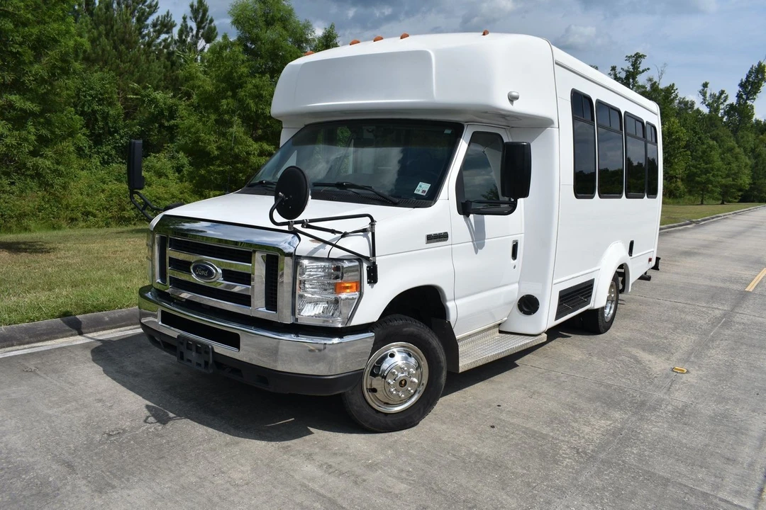 2018 Ford Econoline Van - Image 9 of 23