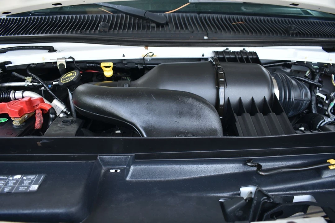 2018 Ford Econoline Van - Image 22 of 23