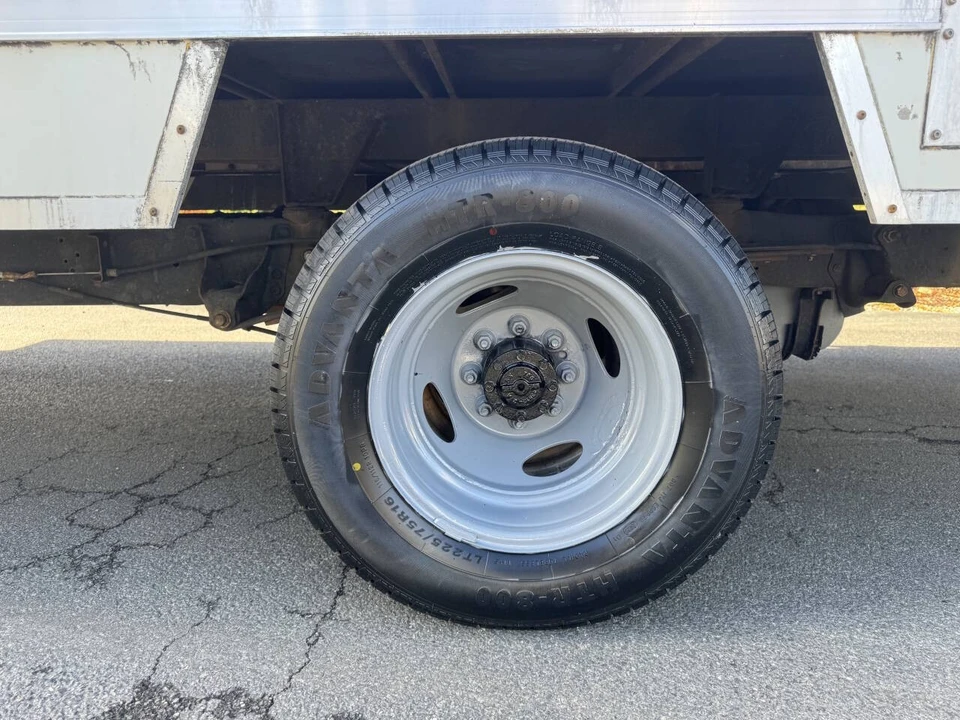 2018 Ford Econoline Van - Image 15 of 16