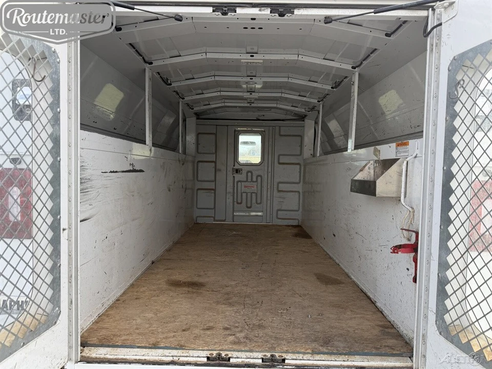 2018 Ford Econoline Van - Image 10 of 12