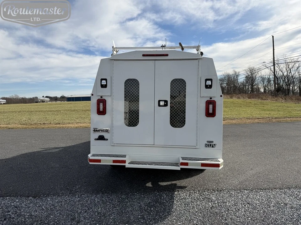 2018 Ford Econoline Van - Image 9 of 12