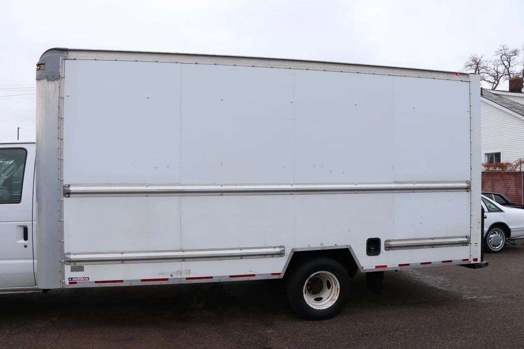 2018 Ford Econoline Van - Image 3 of 21