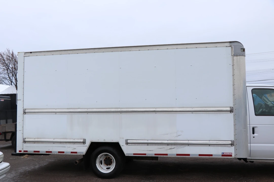 2018 Ford Econoline Van - Image 6 of 21