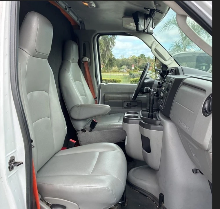2018 Ford Econoline Van - Image 9 of 13