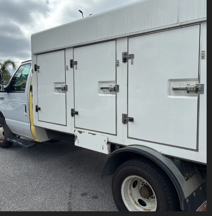 2018 Ford Econoline Van - Image 2 of 13