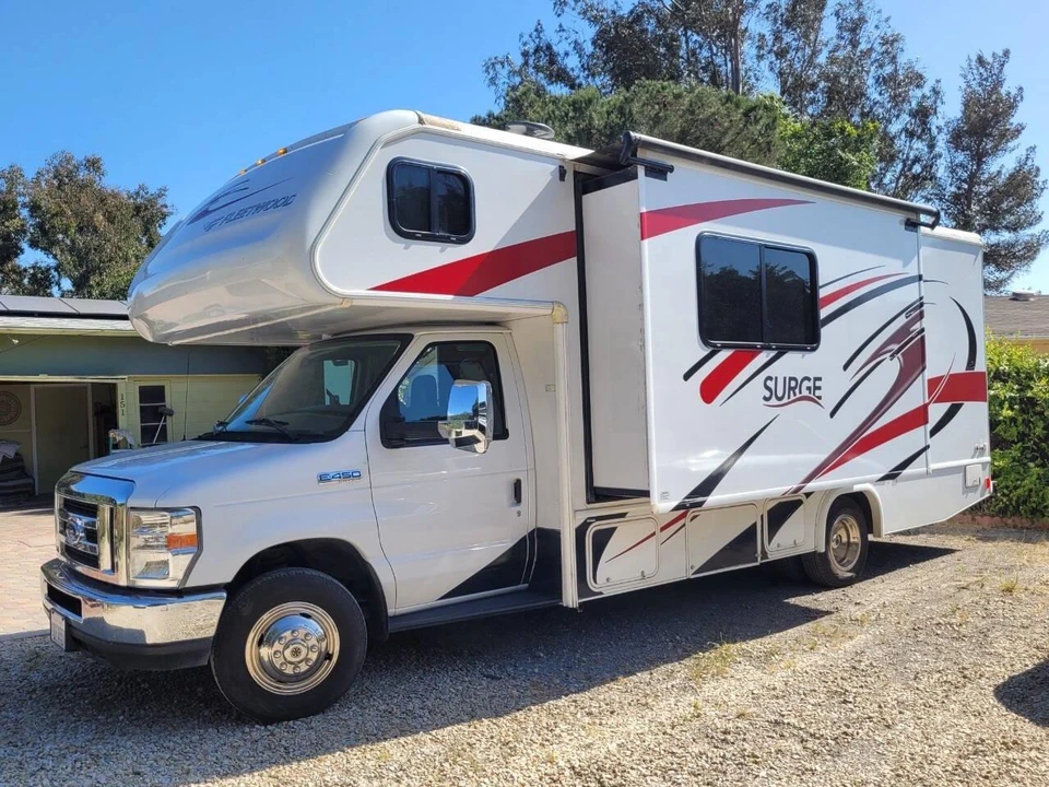 2018 Ford Super Duty 4th Gen - Image 2 of 27