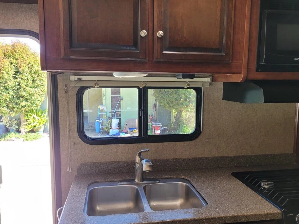 2018 Ford Super Duty 4th Gen - Image 15 of 27