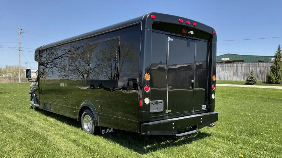 2018 Ford Econoline Van - Image 3 of 20