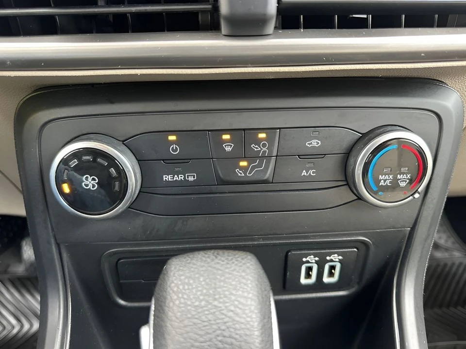 2018 Ford EcoSport - Image 17 of 21